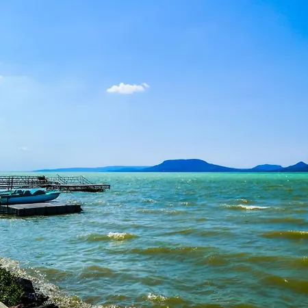 Apartment Harsas Apartmanhaz Balatonboglar