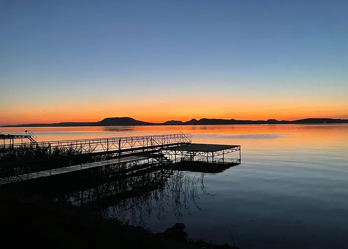 Harsas Apartmanhaz Διαμέρισμα Balatonboglár
