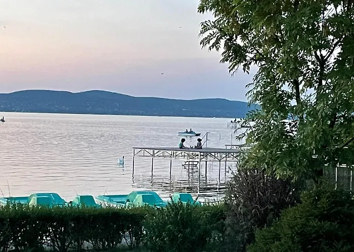 Διαμέρισμα Harsas Apartmanhaz Balatonboglár