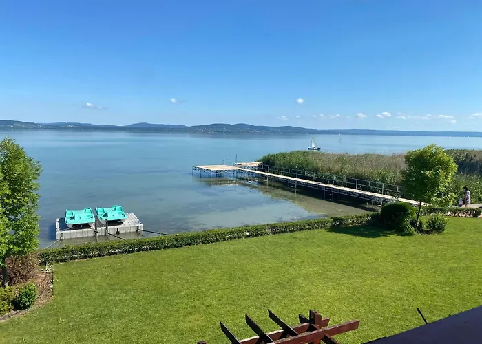 Διαμέρισμα Harsas Apartmanhaz Balatonboglár